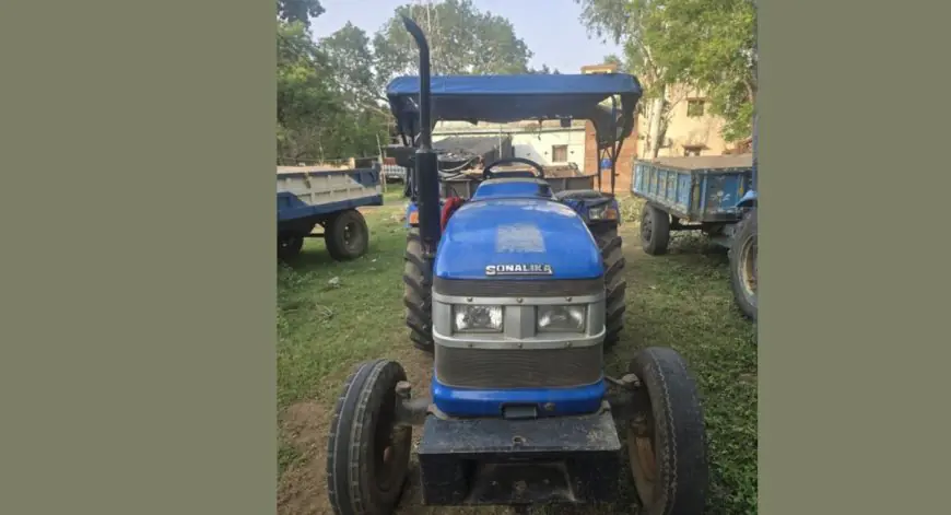 Bahragora Raid : एनएच-18 पर आधी रात बालू माफिया के खिलाफ सर्जिकल स्ट्राइक, धर्मकांटा के पास 3 ओवरलोडेड हाइवा और ट्रैक्टर जब्त