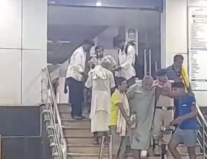 Muzaffarpur Fire Accident : प्रसाद अस्पताल के आईसीयू में तड़के लगी भीषण आग, दम घुटने से 4 गंभीर मरीजों की दर्दनाक मौत!